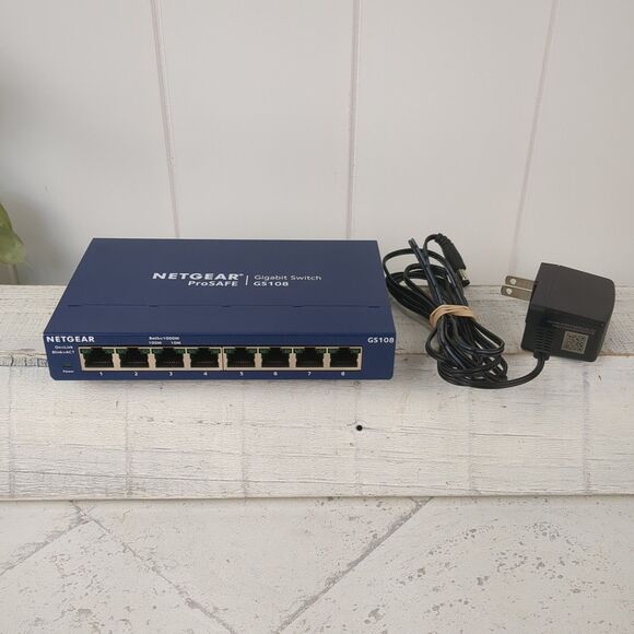 NETGEAR ProSAFE 8-Port Gigabit Ethernet Switch GS108v4 w/ Power Supply - Picture 1 of 10